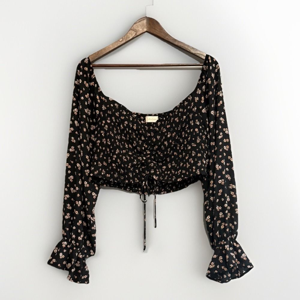 Altar'd State Ruched Smock Floral Crop Top Puff Sleeve Boho Peasant Hippie Large